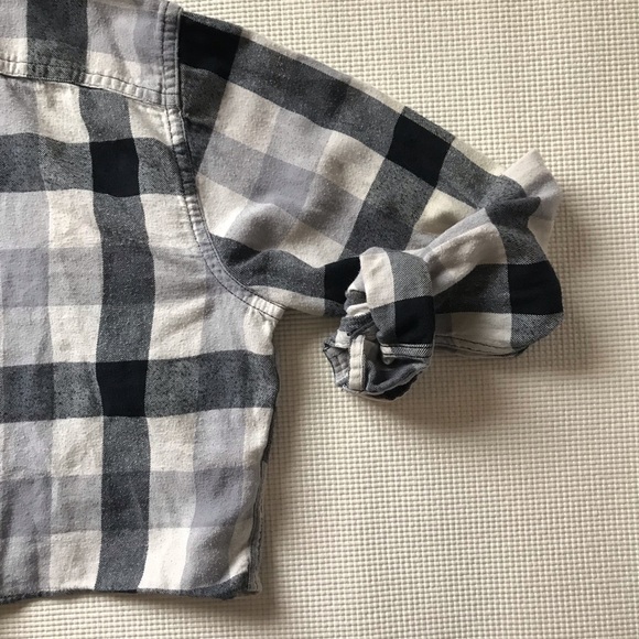 Cropped Flannel - Picture 5 of 6